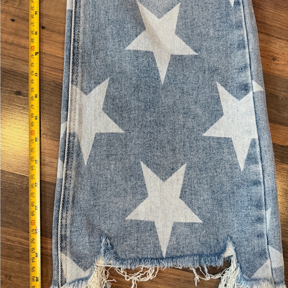 Risen High Rise Wide Leg Star Print Jeans, size 11/30 Stretchy Light Wash Ankle - Picture 7 of 13